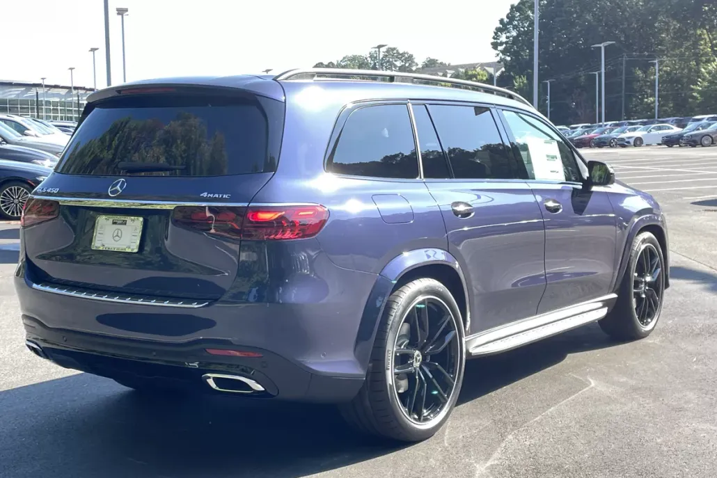 2026 Mercedes Benz GLS 450 4MATIC photo 1