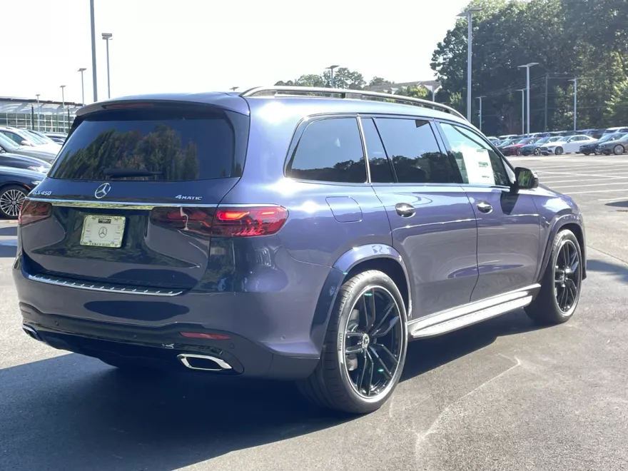 2026 Mercedes Benz GLS 450 4MATIC photo 1