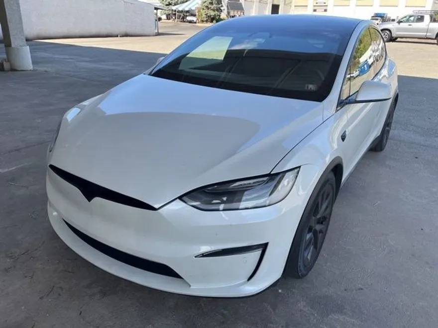 2022 Tesla Model X photo 1
