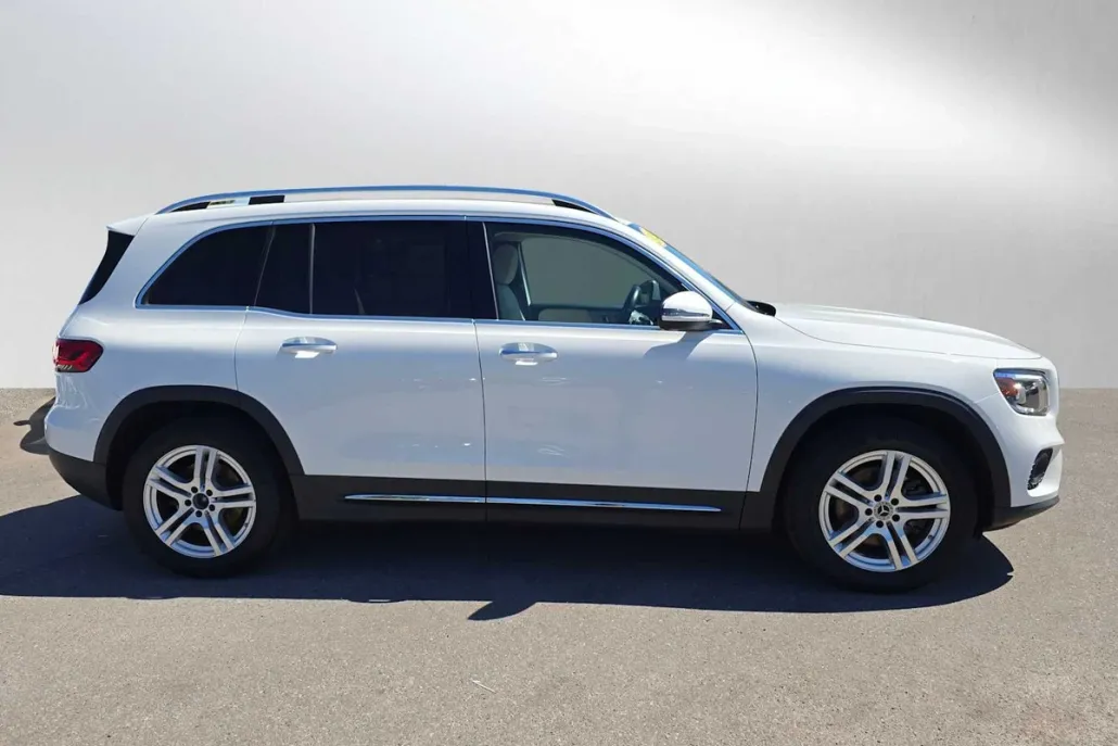 2021 Mercedes Benz GLB 250 photo 1