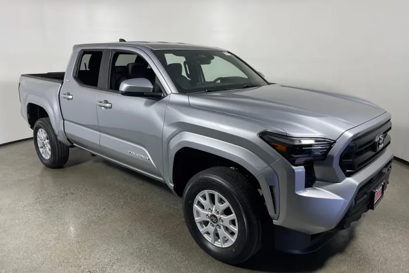 2025 Toyota Tacoma SR5 Double Cab photo 1