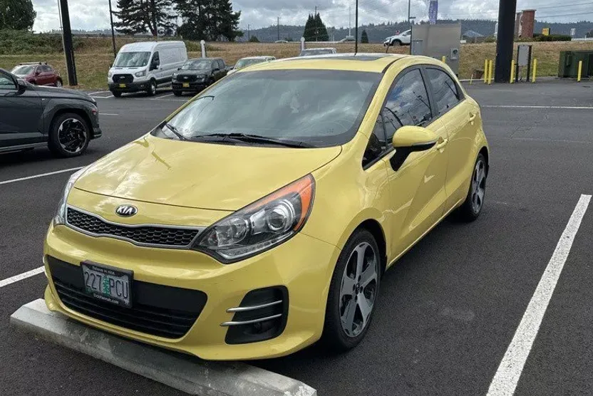 2016 Kia Rio SX photo 1