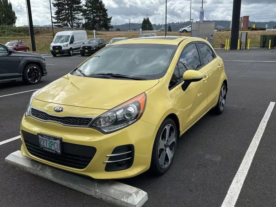 2016 Kia Rio SX photo 1