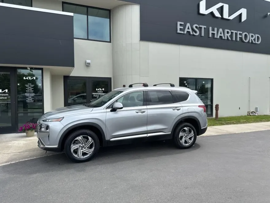 2022 Hyundai Santa Fe SEL photo 1
