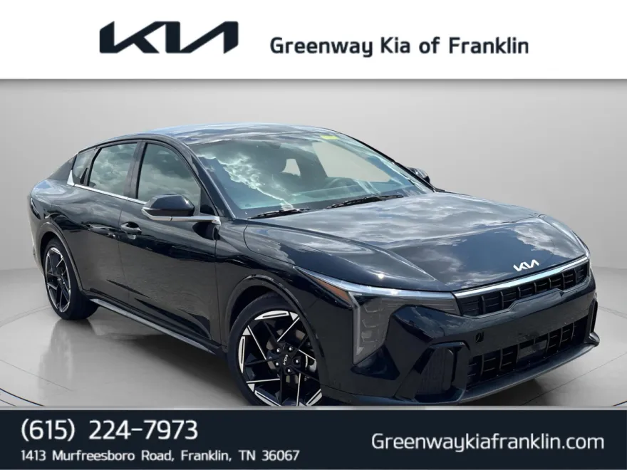 2025 Kia K4 GT-Line photo 1