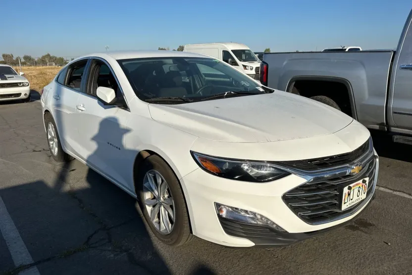 2022 Chevrolet Malibu 1LT photo 1