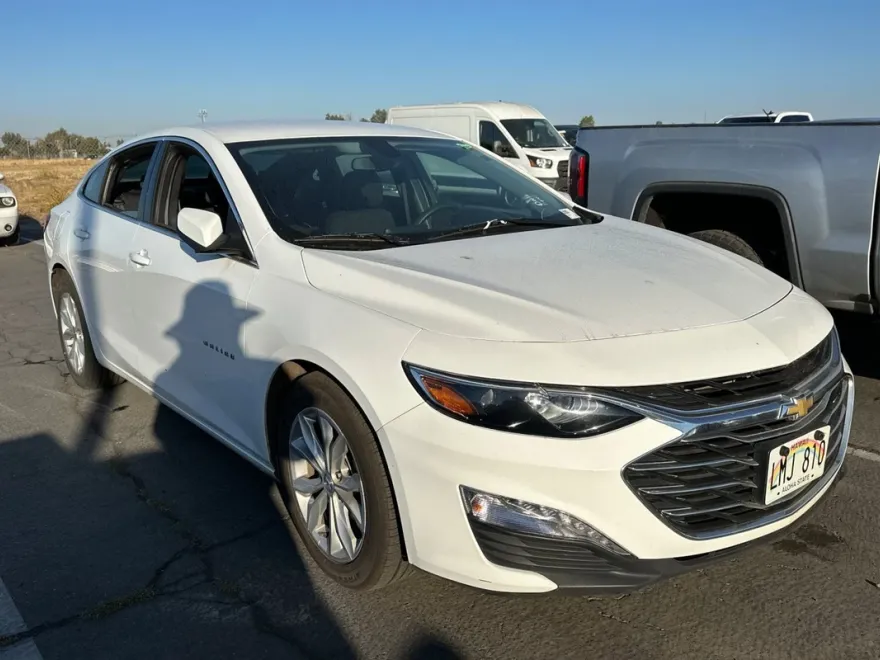 2022 Chevrolet Malibu 1LT photo 1