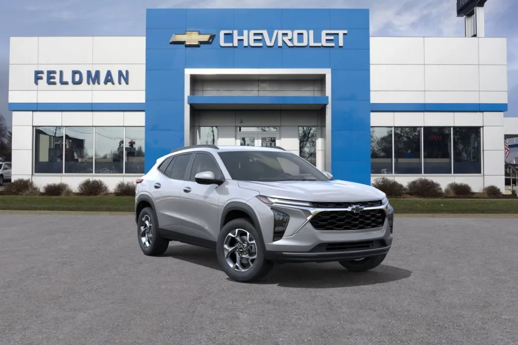 2025 Chevrolet Trax LT photo 1