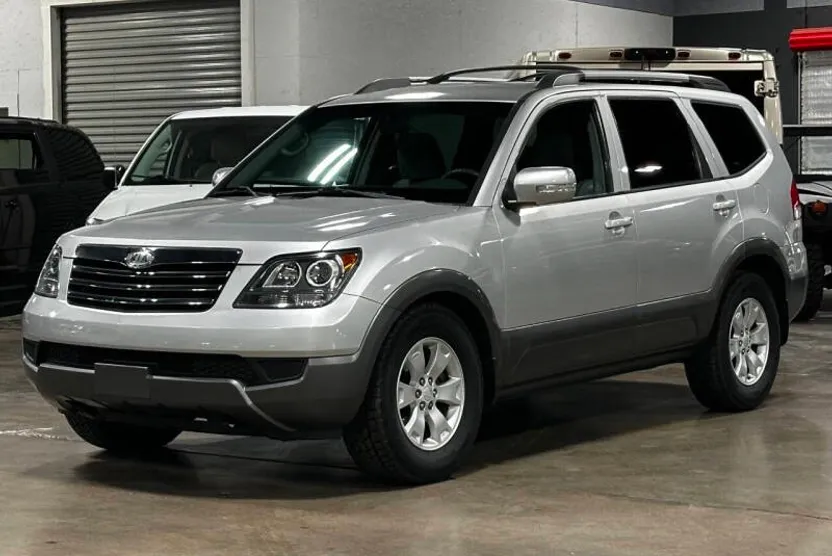 2009 Kia Borrego LX photo 1