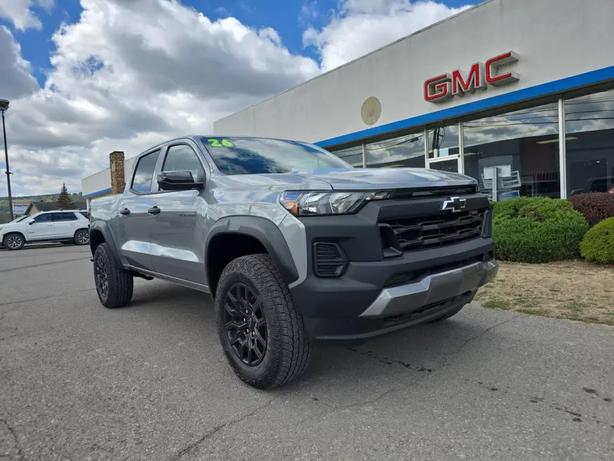 2026 Chevrolet Colorado Trail Boss photo 1