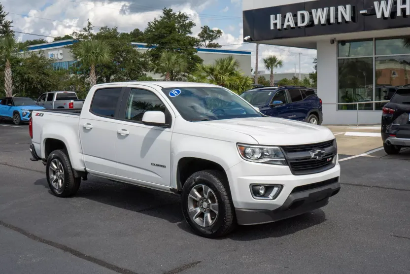 2019 Chevrolet Colorado Z71 photo 1