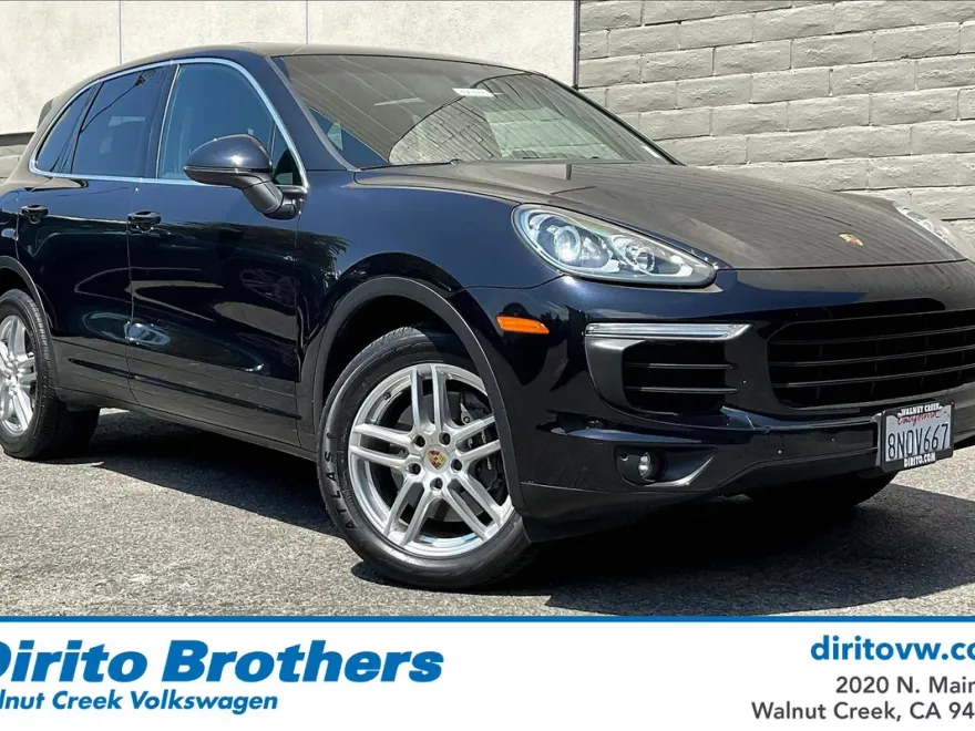 2016 Porsche Cayenne Base photo 1