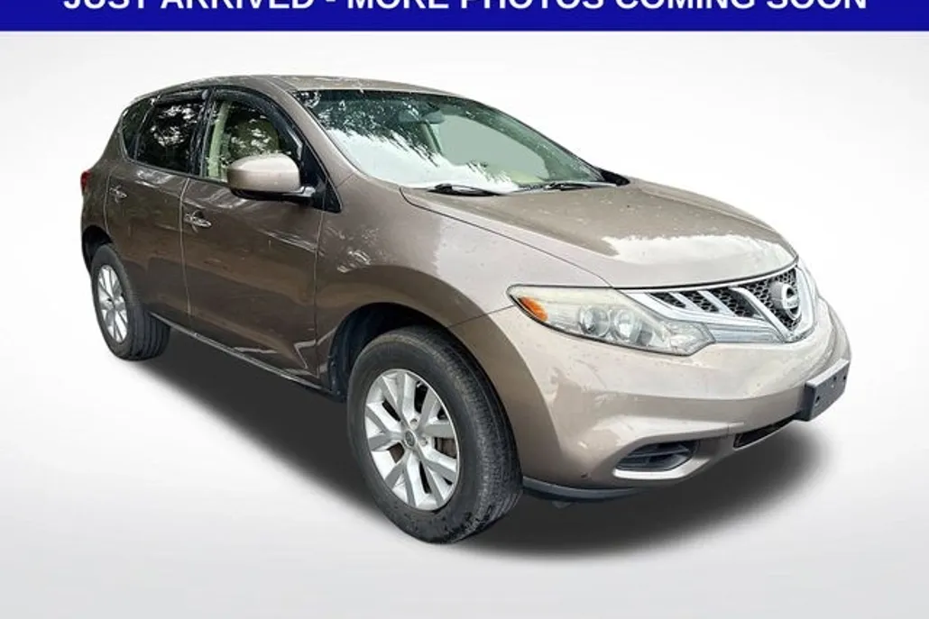 2013 Nissan Murano S photo 1