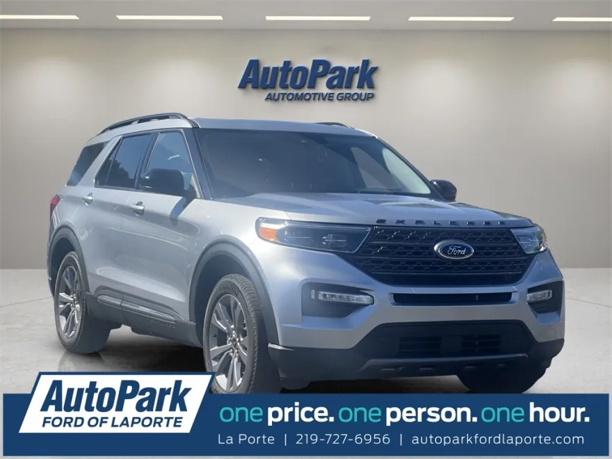 2022 Ford Explorer XLT photo 1