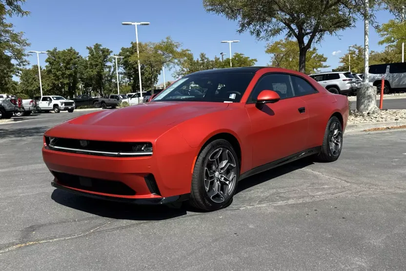 2024 Dodge Charger Daytona R/T photo 1