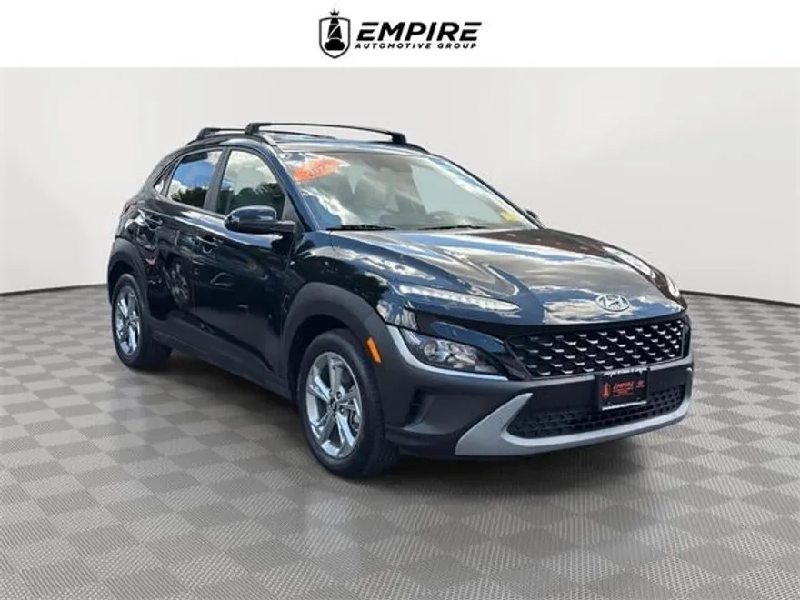 2023 Hyundai Kona SEL photo 1