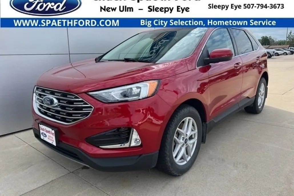 2021 Ford Edge SEL photo 1