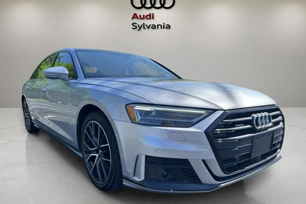 2020 Audi A8 L Quattro photo 1