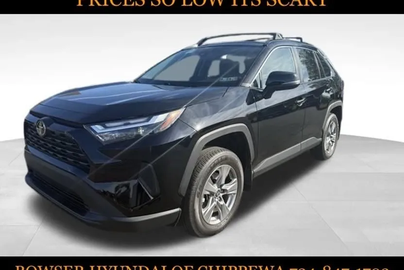 2024 Toyota RAV4 XLE photo 1