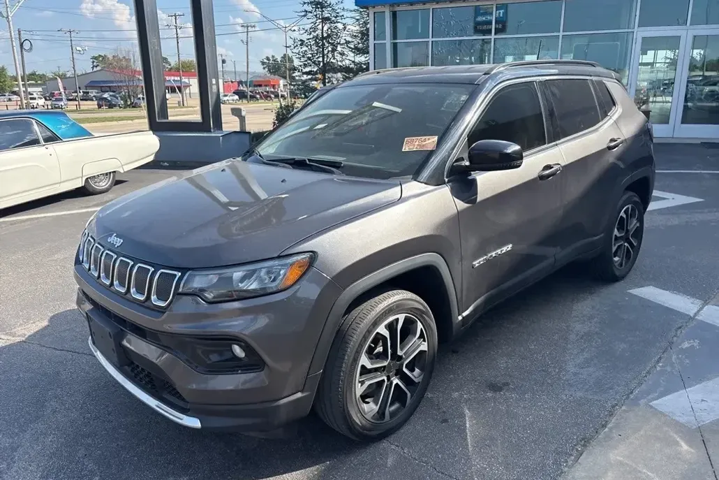 2022 Jeep Compass Limited photo 1