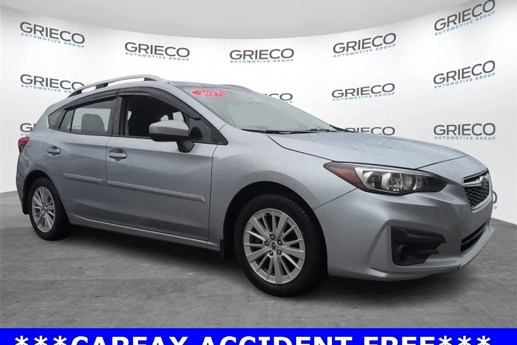 2017 Subaru Impreza 2.0i Premium photo 1