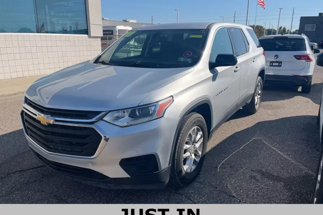 2018 Chevrolet Traverse LS photo 1