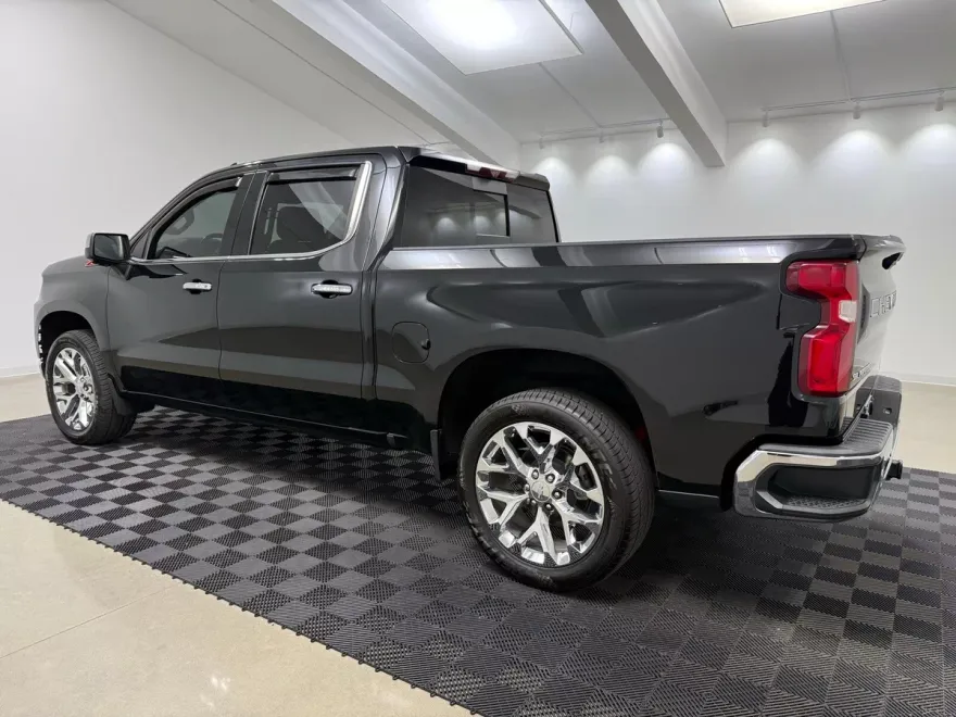 2020 Chevrolet Silverado 1500 LTZ photo 1