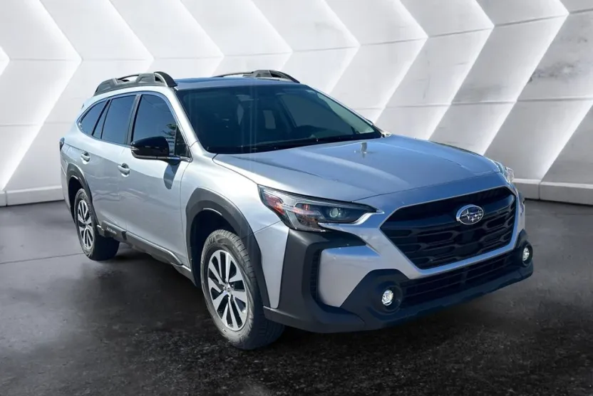 2025 Subaru Outback Premium photo 1