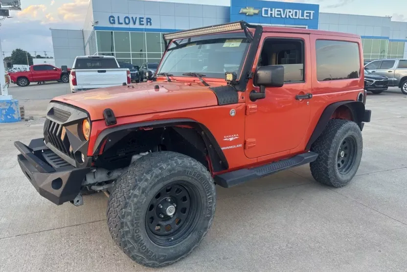 2015 Jeep Wrangler Sahara photo 1