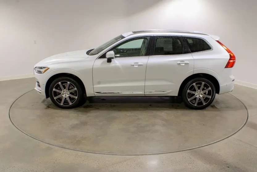 2019 Volvo XC60 T6 Inscription photo 1