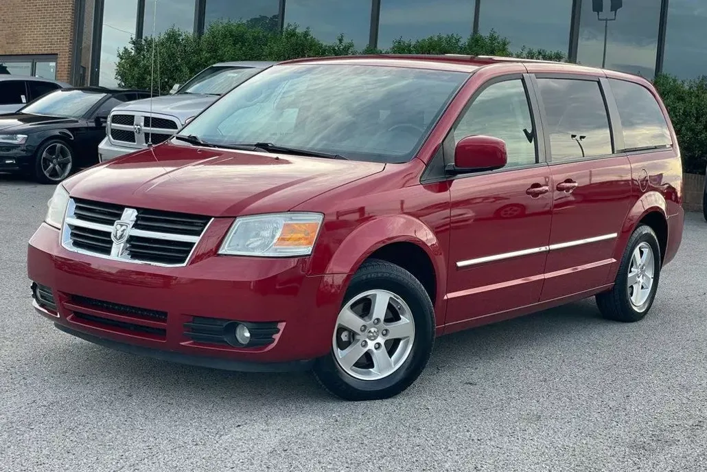 2008 Dodge Grand Caravan SXT photo 1