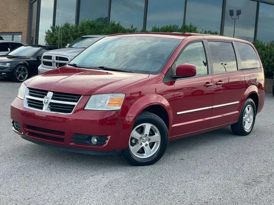2008 Dodge Grand Caravan SXT photo 1