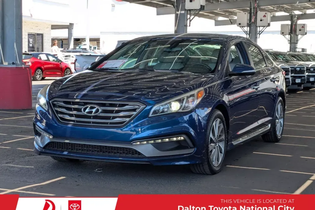 2017 Hyundai Sonata Sport photo 1