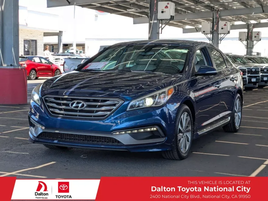 2017 Hyundai Sonata Sport photo 1