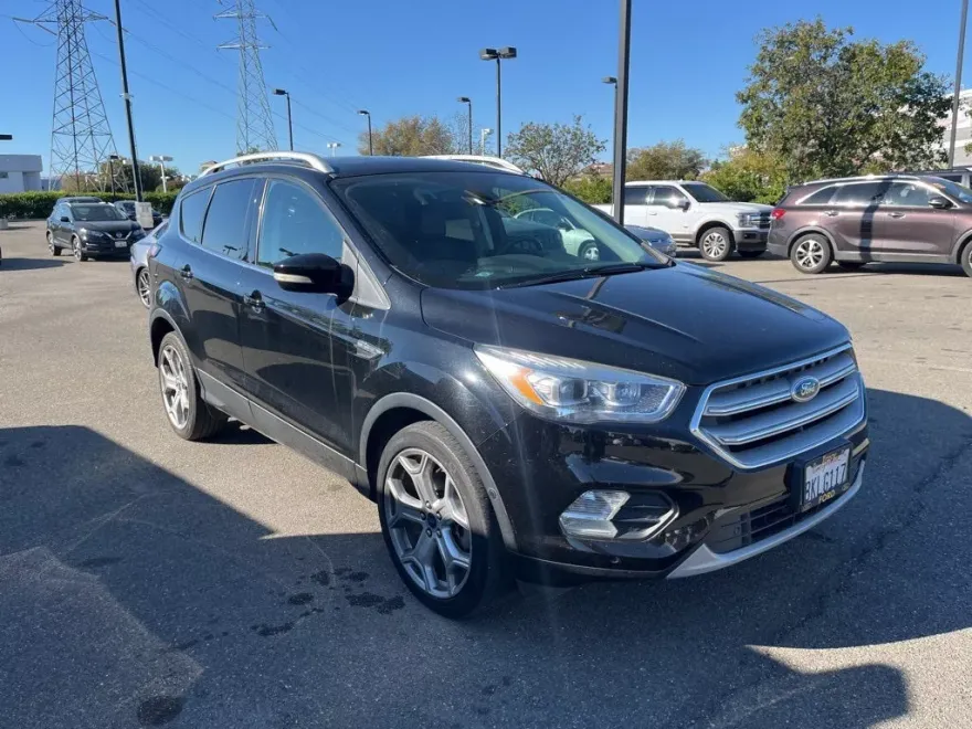 2018 Ford Escape Titanium photo 1