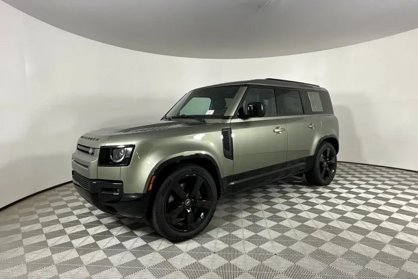 2025 Land Rover Defender 110 X-Dynamic SE photo 1