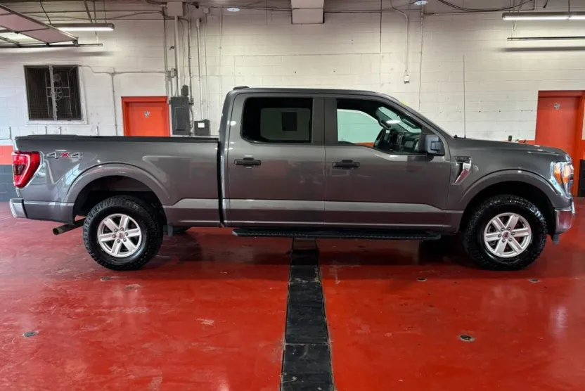 2021 Ford F-150 XLT photo 1