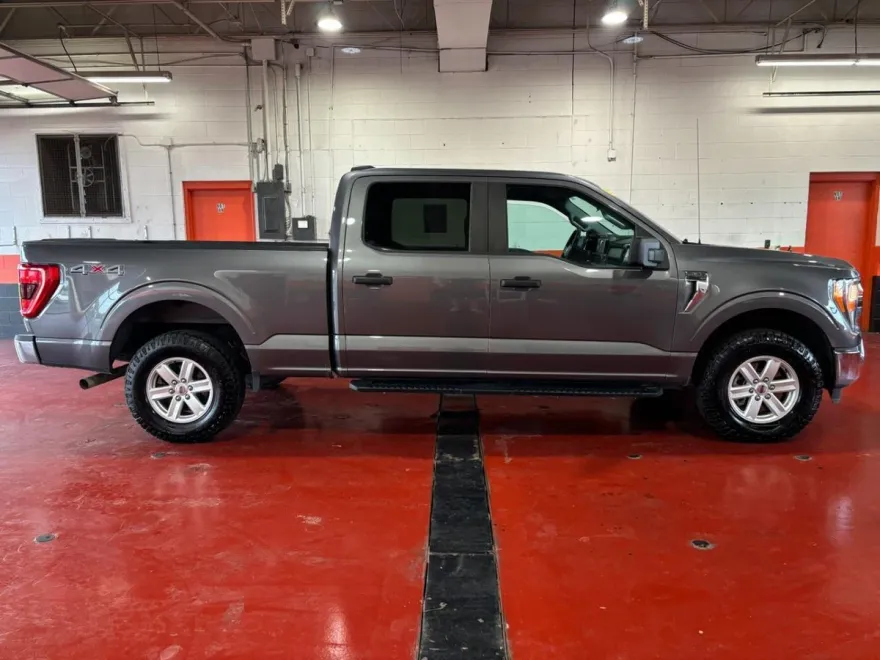 2021 Ford F-150 XLT photo 1