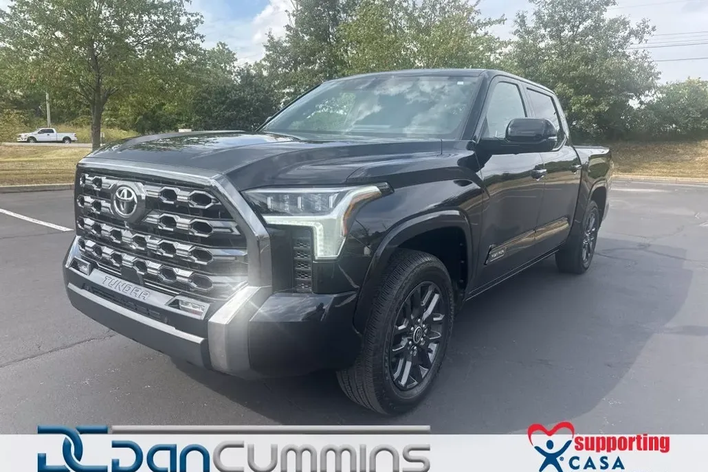 2022 Toyota Tundra Platinum photo 1