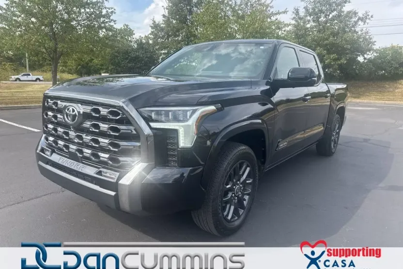 2022 Toyota Tundra Platinum photo 1