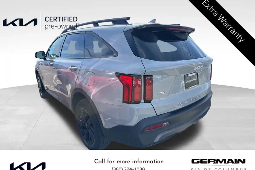 2022 Kia Sorento S photo 1