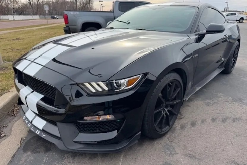 2016 Ford Mustang Shelby GT350 photo 1
