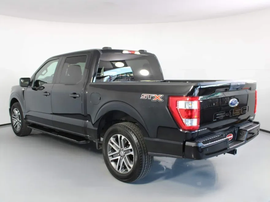 2022 Ford F-150 XL photo 1