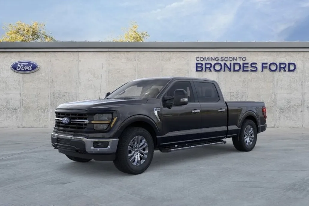 2025 Ford F-150 XLT photo 1