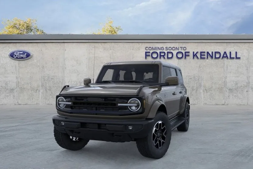 2025 Ford Bronco Outer Banks photo 1