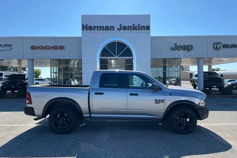 2024 Ram 1500 Classic Warlock photo 1