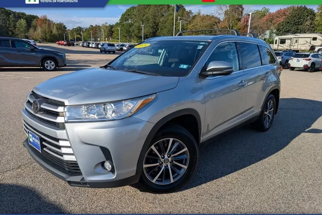 2019 Toyota Highlander XLE photo 1