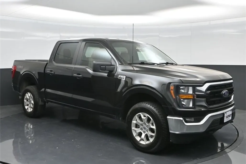 2023 Ford F-150 XLT photo 1