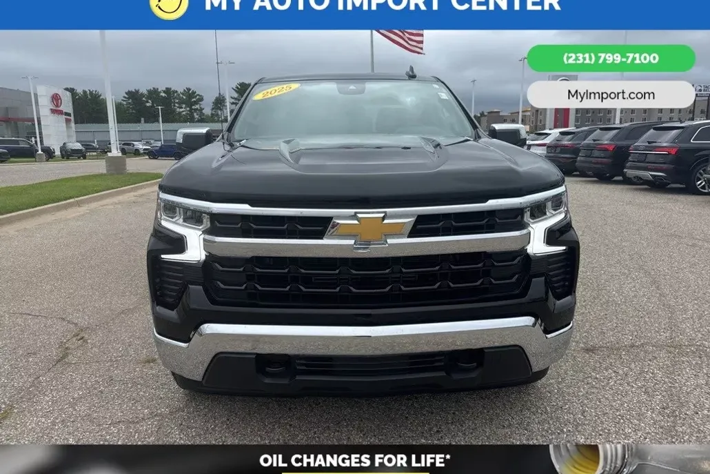 2025 Chevrolet Silverado 1500 LT photo 1