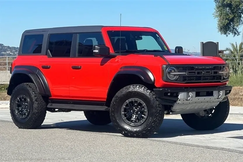 2023 Ford Bronco Raptor photo 1